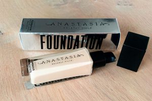 Anastasia Beverly Hills Luminous Foundation Test & Erfahrungen Juli 2022